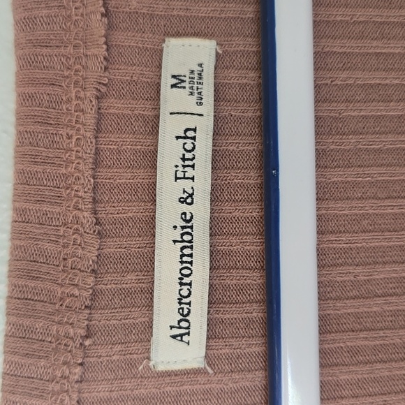 Abercrombie & Fitch Tan Knotted Front Crop Top Size Medium - Picture 5 of 5